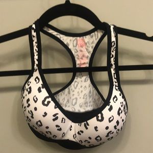 Victorias Secret Yoga Padded sports bra